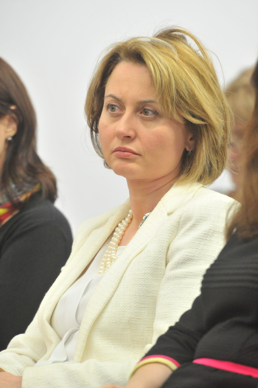 Madalina Mihalache, sefa Biroului de Informare al Parlamentului European in Romania