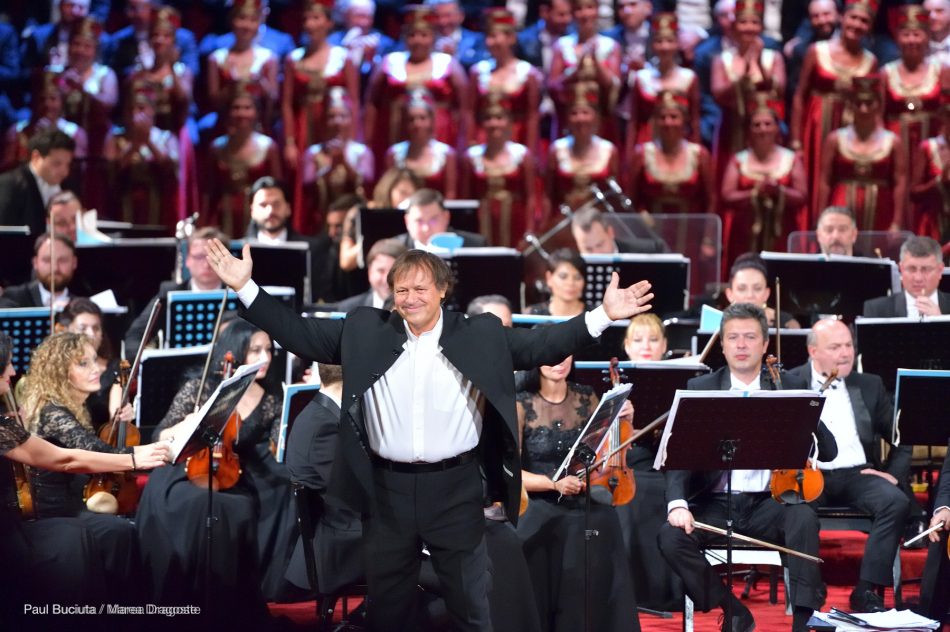 Gala Extraordinară de Operă - deschiderea stagiunii 2016-2017 la Opera Nationala București. In imagine: Vladimir Galouzine