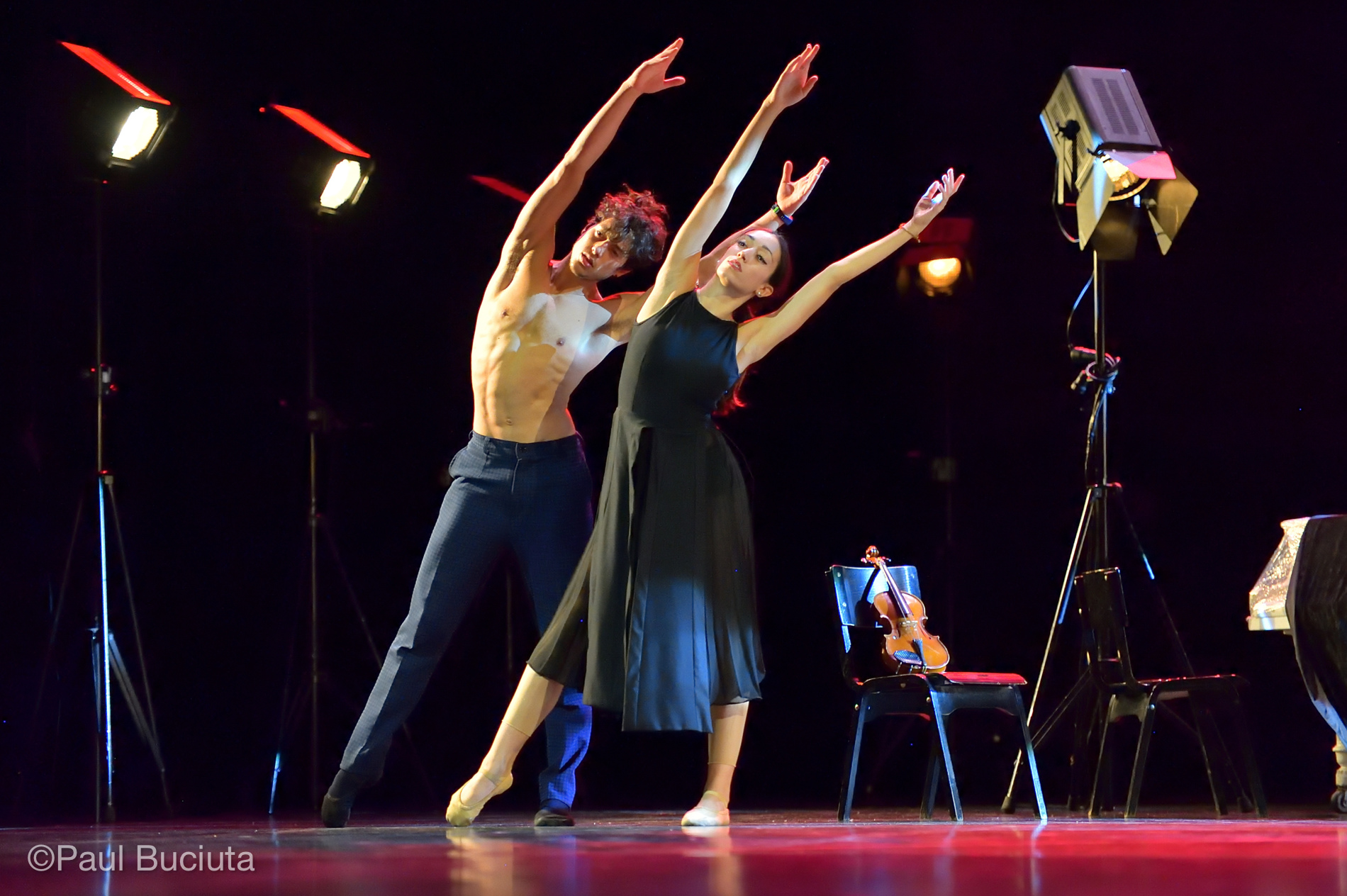 Repetitii pentru spectacolul de balet „TragiComedy”, realizat de Gigi Caciuleanu la Opera Nationala Bucuresti, în parteneriat cu „Gigi Caciuleanu Romania Dance Company”