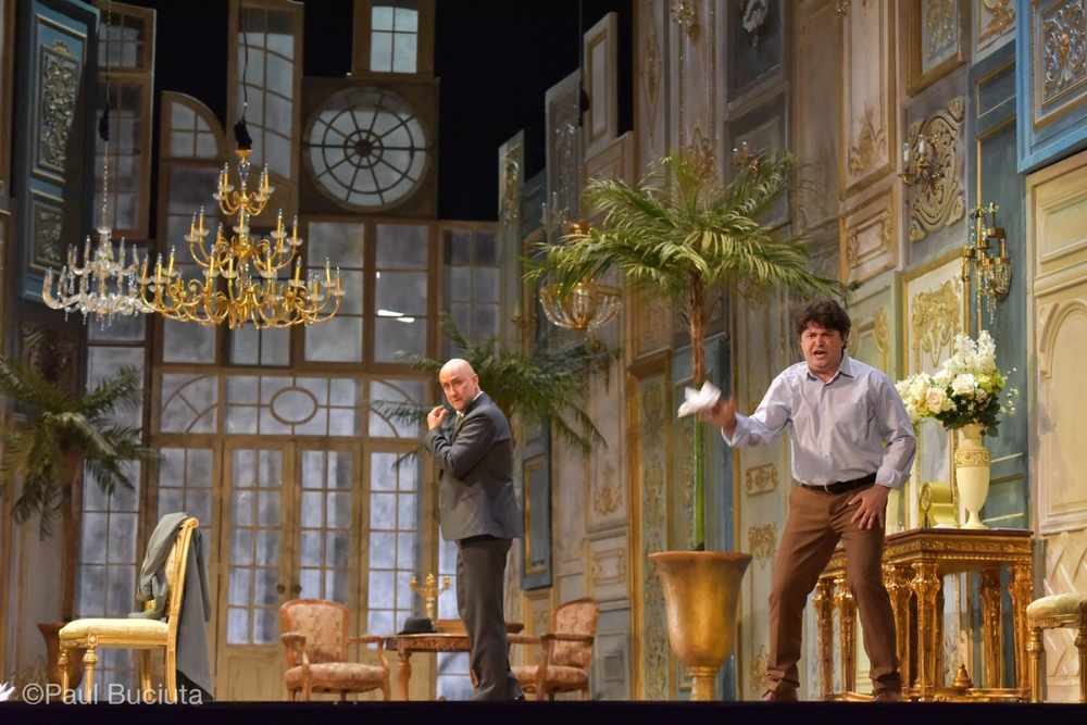 La traviata, în regia britanicului Paul Curran, pescena Operei Nationale Bucuresti.