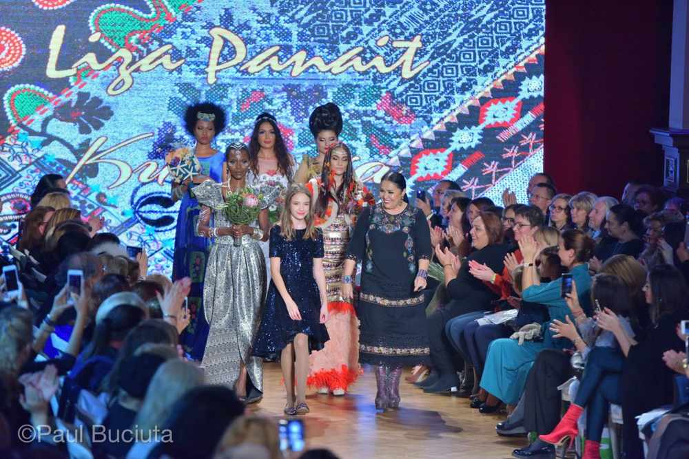 Prezentarea colectiei KUMBAYA apartinand creatoarei Liza Panait.