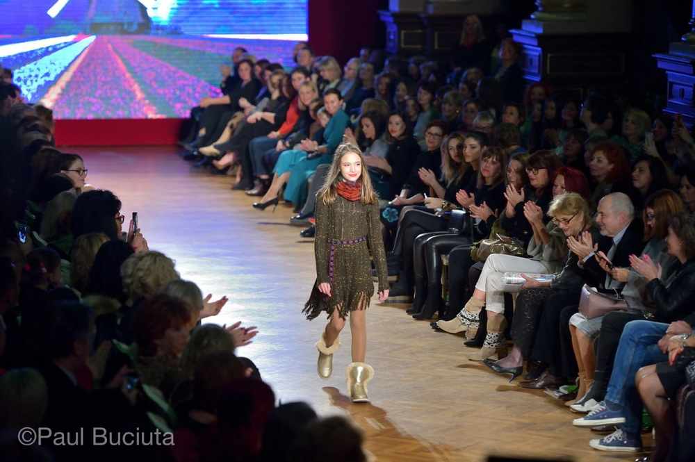 Prezentarea colectiei KUMBAYA apartinand creatoarei Liza Panait.