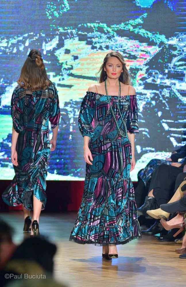 Prezentarea colectiei KUMBAYA apartinand creatoarei Liza Panait.