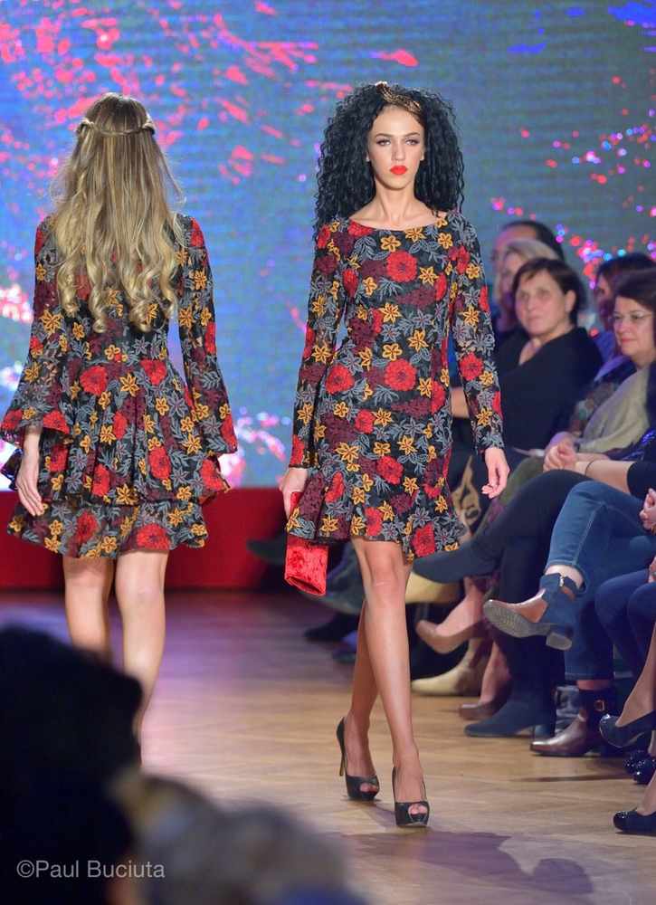 Prezentarea colectiei KUMBAYA apartinand creatoarei Liza Panait.