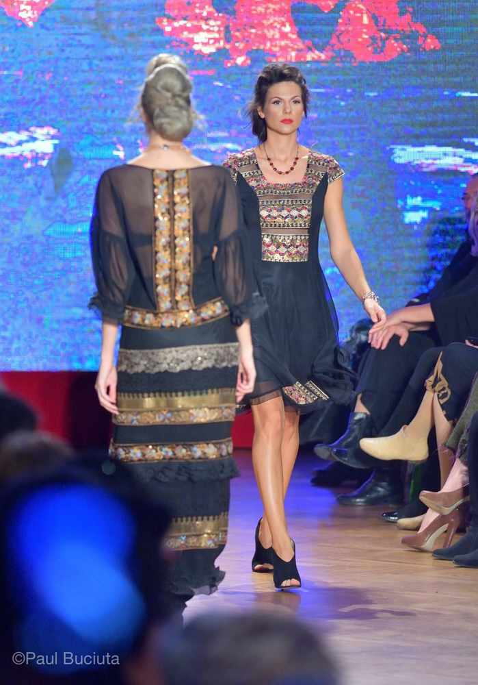 Prezentarea colectiei KUMBAYA apartinand creatoarei Liza Panait.