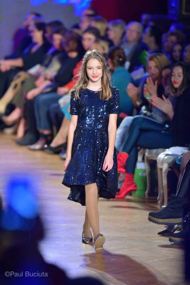 Prezentarea colectiei KUMBAYA apartinand creatoarei Liza Panait.