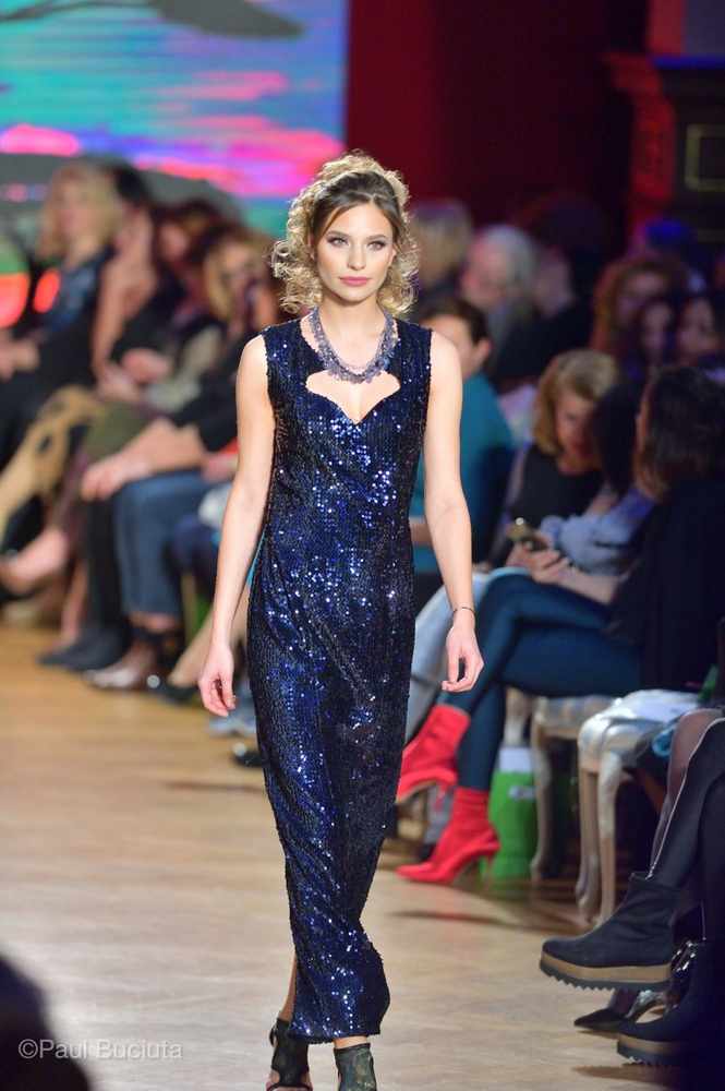 Prezentarea colectiei KUMBAYA apartinand creatoarei Liza Panait.